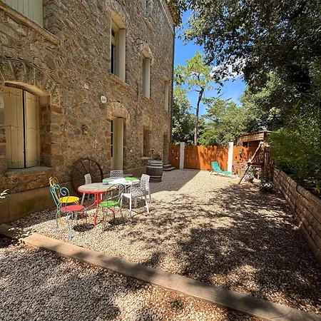 Les Chataigniers * Villeneuvette