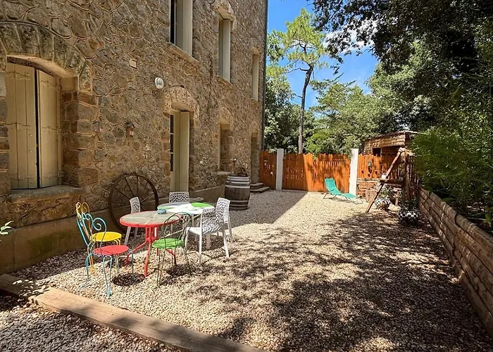 Les Chataigniers * Villeneuvette